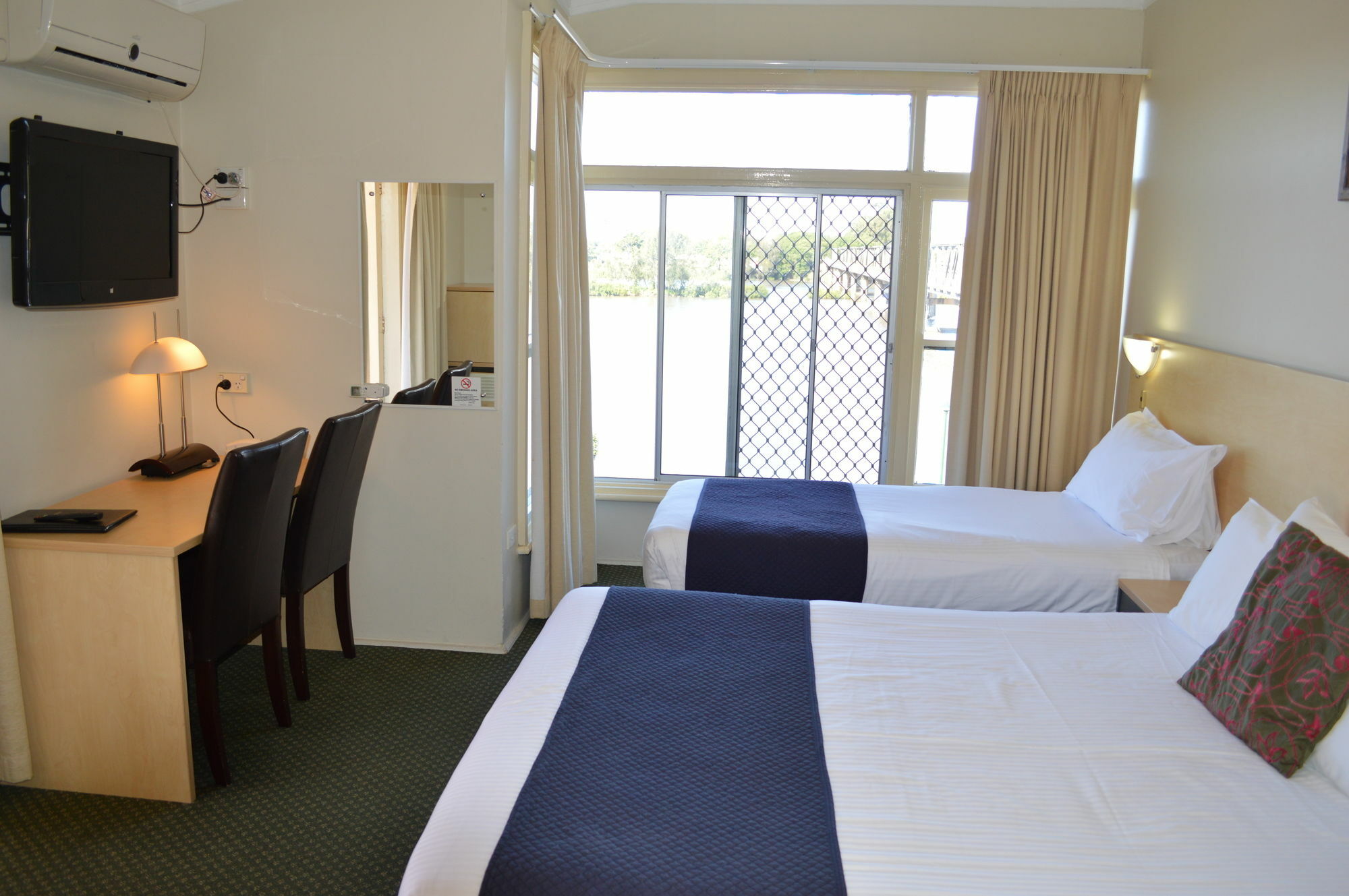 Taree Motor Inn Zewnętrze zdjęcie